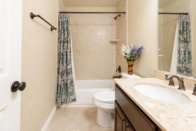 2326 Hamilton Pool Lane, Friendswood, TX 77546