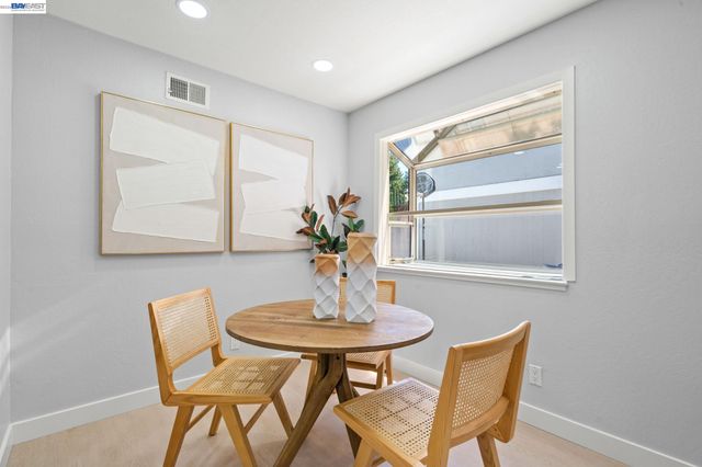 40130 Santa Teresa Cmn, Fremont, CA 94539