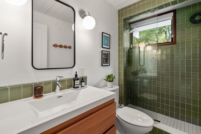 43 Willowdale Rd, Topsfield, MA 01983