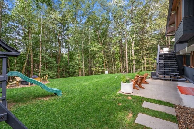 43 Willowdale Rd, Topsfield, MA 01983