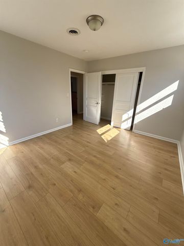 3611 NW Lakewood Drive NW, Huntsville, AL 35811