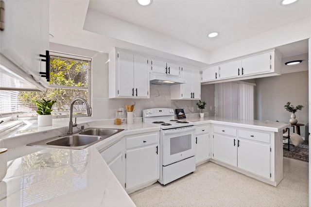 2005 REBECCA DRIVE, Clearwater, FL 33764