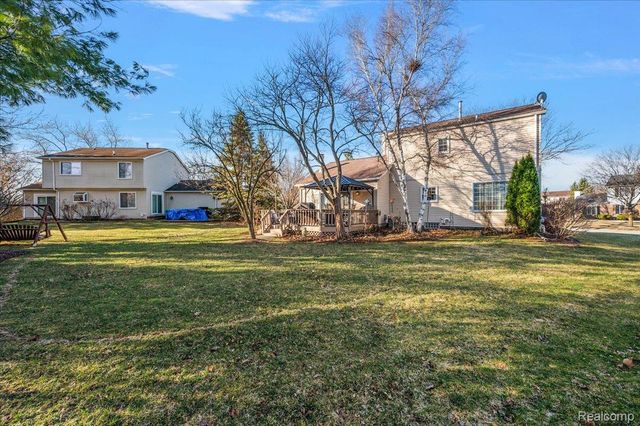 24546 Fairway Hills Drive, Novi, MI 48374