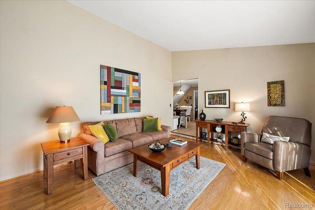 24546 Fairway Hills Drive, Novi, MI 48374