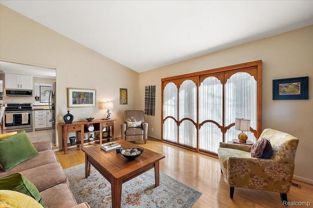 24546 Fairway Hills Drive, Novi, MI 48374