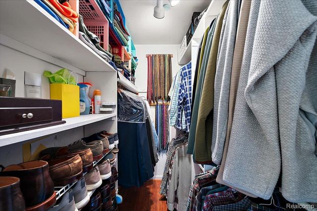 24546 Fairway Hills Drive, Novi, MI 48374