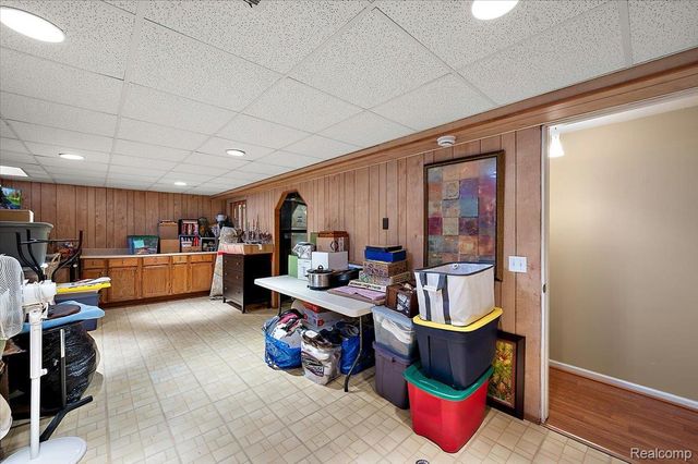 24546 Fairway Hills Drive, Novi, MI 48374