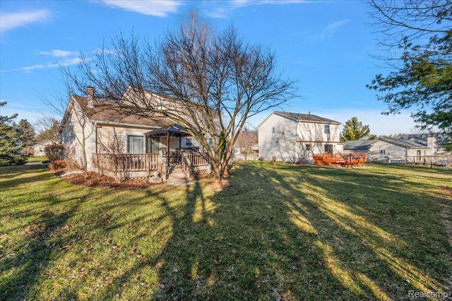 24546 Fairway Hills Drive, Novi, MI 48374