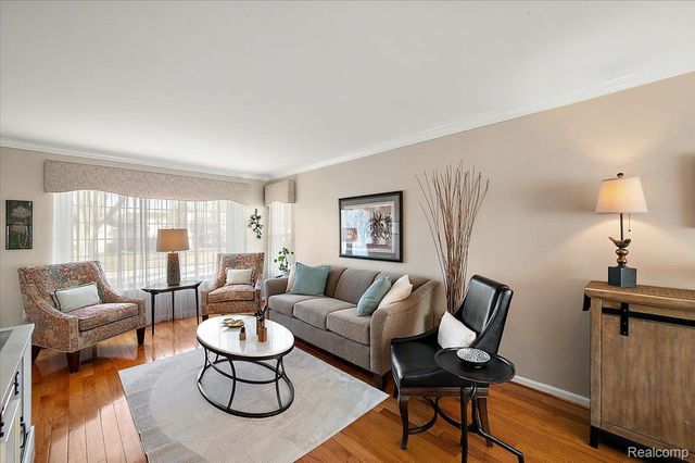 24546 Fairway Hills Drive, Novi, MI 48374