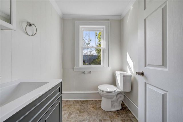 832 Queen AVE, Roanoke, VA 24012