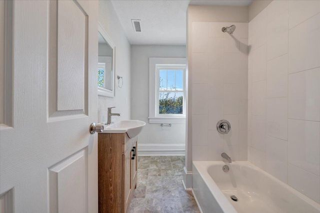 832 Queen AVE, Roanoke, VA 24012