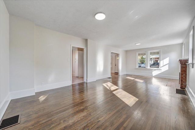 832 Queen AVE, Roanoke, VA 24012