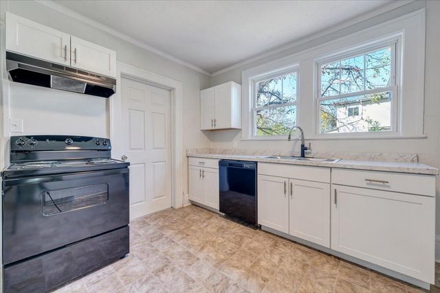 832 Queen AVE, Roanoke, VA 24012