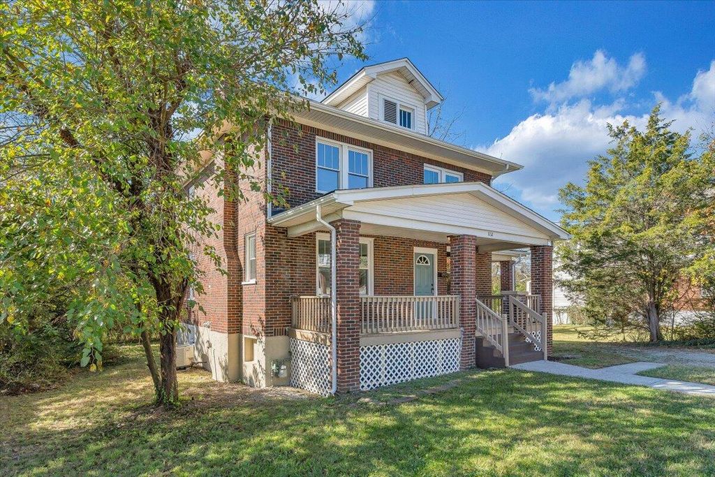 832 Queen AVE, Roanoke, VA 24012