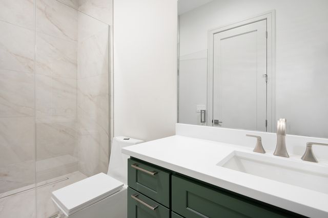 4844 N Hermitage Avenue, Chicago, IL 60640