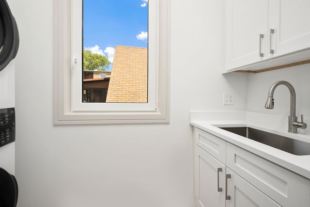 4844 N Hermitage Avenue, Chicago, IL 60640