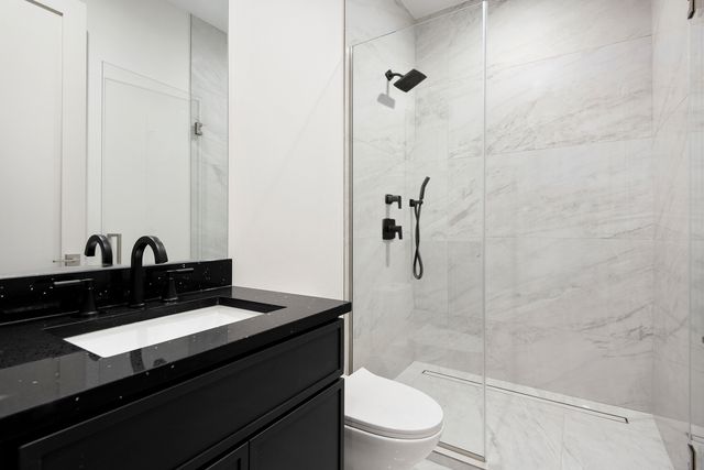 4844 N Hermitage Avenue, Chicago, IL 60640