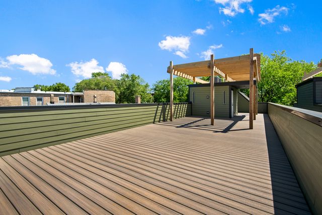 4844 N Hermitage Avenue, Chicago, IL 60640