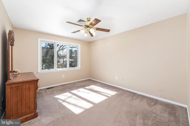 3 ACORN HILL HOLW, Voorhees, NJ 08043