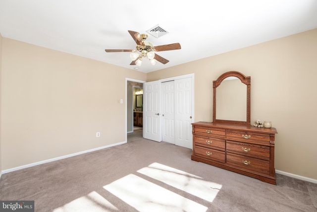 3 ACORN HILL HOLW, Voorhees, NJ 08043