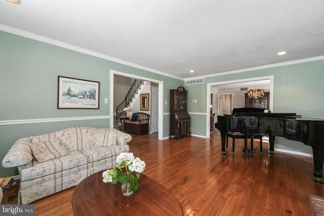 3 ACORN HILL HOLW, Voorhees, NJ 08043