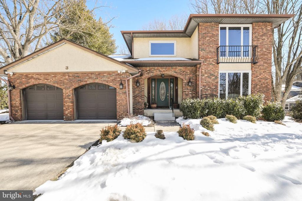 3 ACORN HILL HOLW, Voorhees, NJ 08043