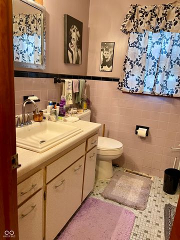 859-869 E Jackson Street, Martinsville, IN 46151