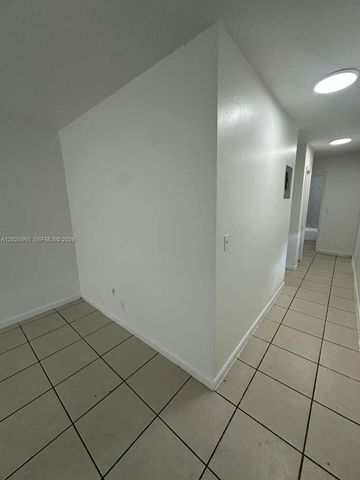 3961 NW 30th Ter 1, Lauderdale Lakes, FL 33309