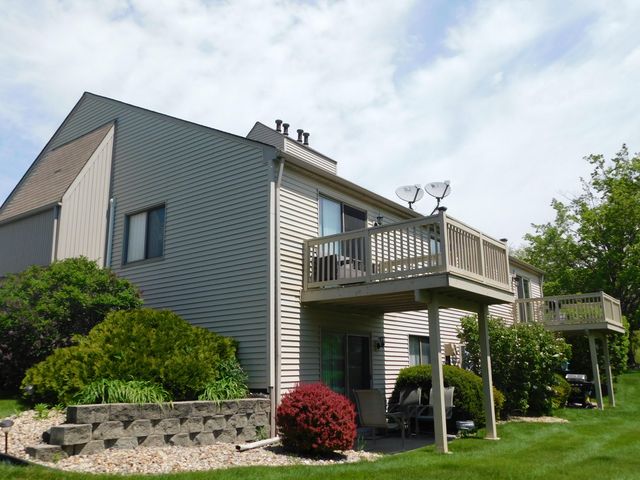 955 Millpond Road, Valparaiso, IN 46385