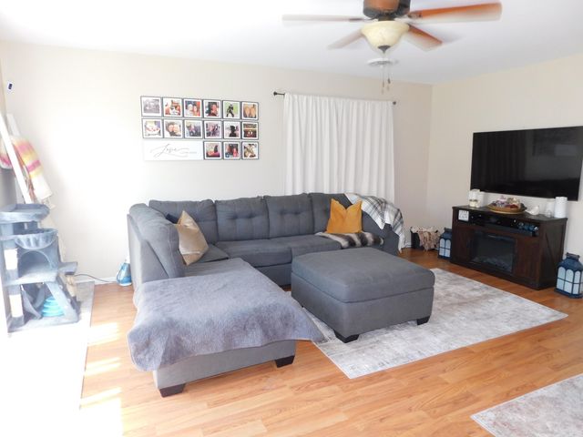 955 Millpond Road, Valparaiso, IN 46385