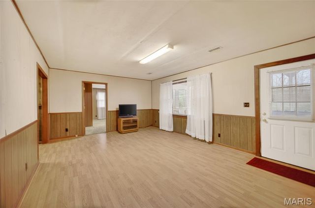 30050 Highway T, Richland, MO 65556