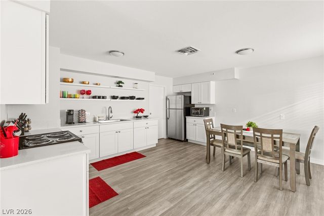 615 South 10th Street, Las Vegas, NV 89101