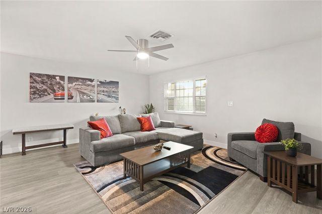 615 South 10th Street, Las Vegas, NV 89101