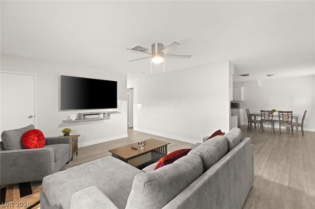 615 South 10th Street, Las Vegas, NV 89101