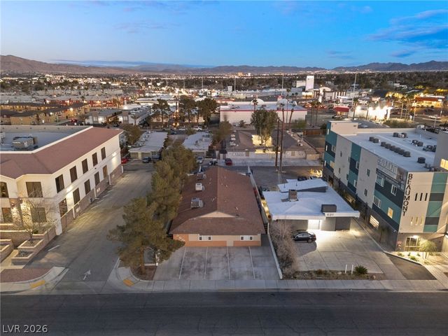 615 South 10th Street, Las Vegas, NV 89101