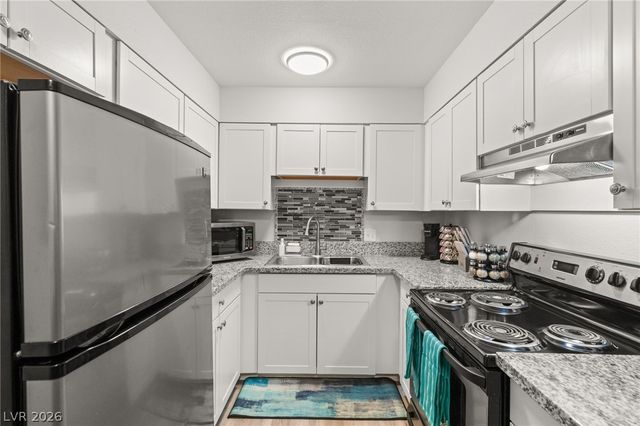 615 South 10th Street, Las Vegas, NV 89101