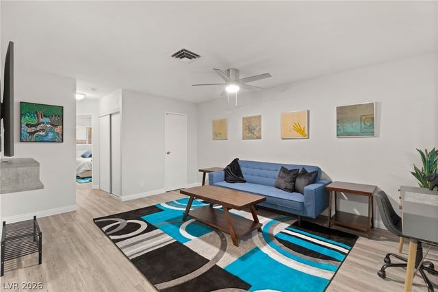 615 South 10th Street, Las Vegas, NV 89101