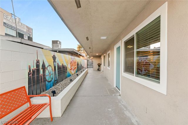 615 South 10th Street, Las Vegas, NV 89101