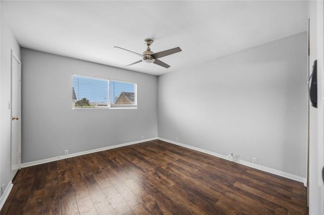 6201 Beverlyhill Street 30, Houston, TX 77057