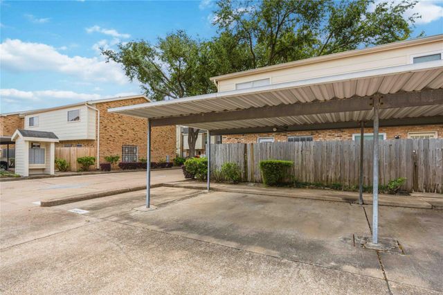 6201 Beverlyhill Street 30, Houston, TX 77057