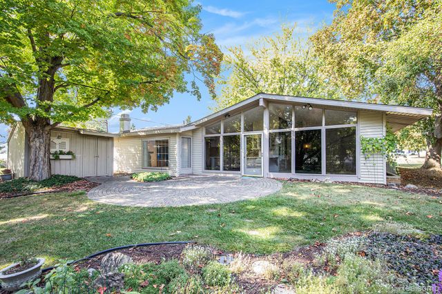 6284 Westview Drive, Grand Blanc, MI 48439