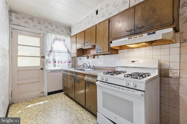 948 JOHNSTON ST, Philadelphia, PA 19148