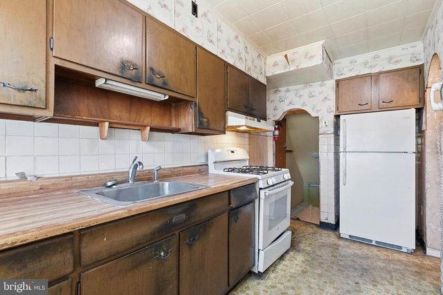948 JOHNSTON ST, Philadelphia, PA 19148