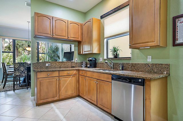 6693 SE Woodmill Pond Lane, Stuart, FL 34997