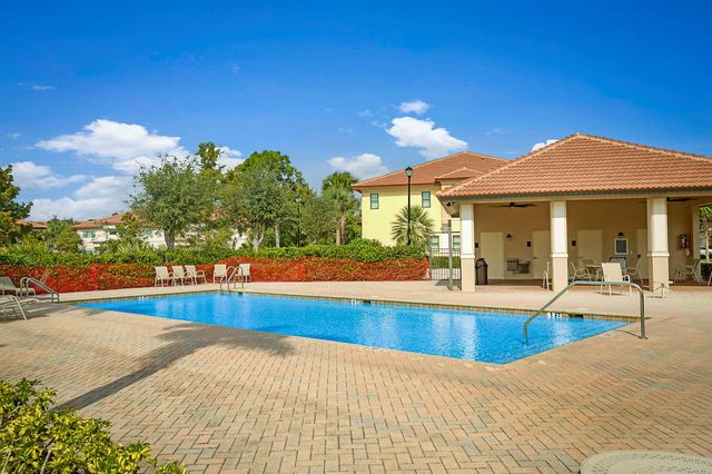 6693 SE Woodmill Pond Lane, Stuart, FL 34997