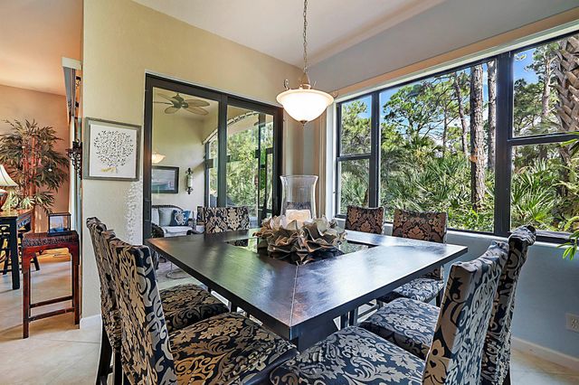 6693 SE Woodmill Pond Lane, Stuart, FL 34997