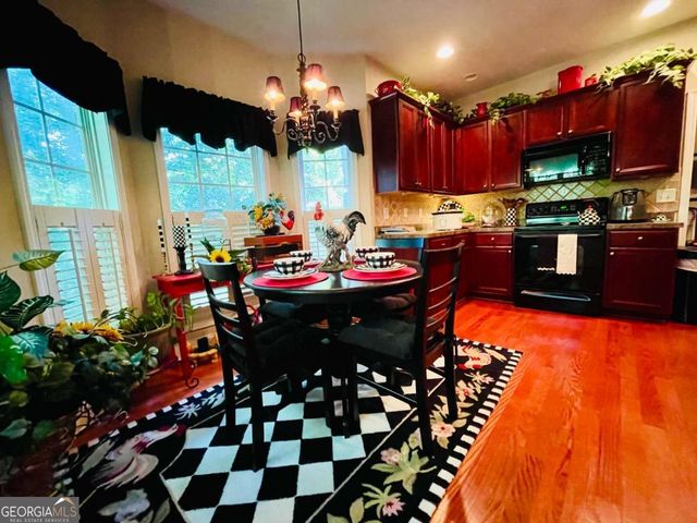 933 Vinings Drive, Winder, GA 30680