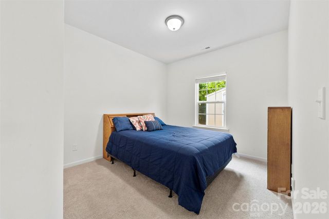 104 E Louisiana Avenue, Bessemer City, NC 28016