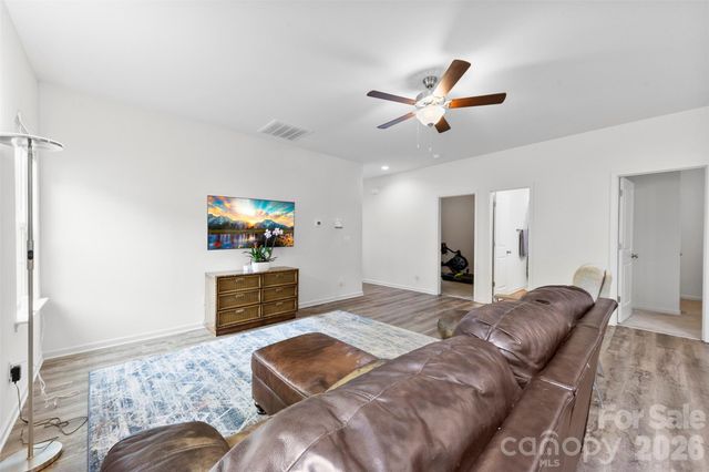 104 E Louisiana Avenue, Bessemer City, NC 28016