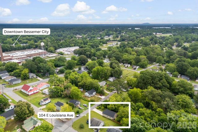 104 E Louisiana Avenue, Bessemer City, NC 28016